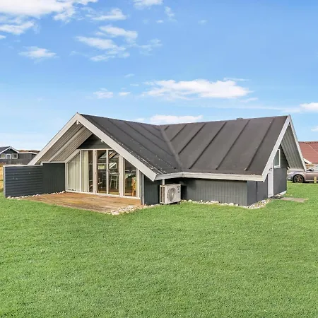Hyggeligt Til Familien I Vejlby Klit Ferienhaus *